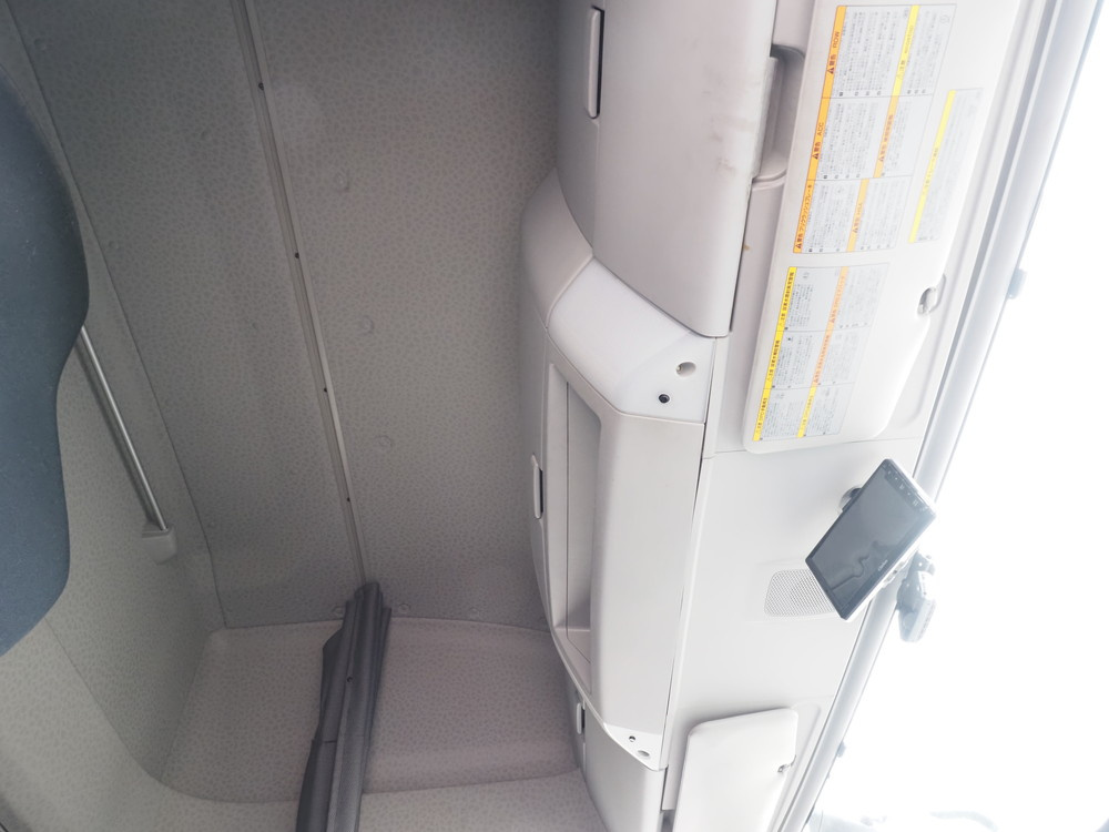 いすゞ ギガ ウイング車 大型 2PG-CYL77C 年式 R2[写真43]