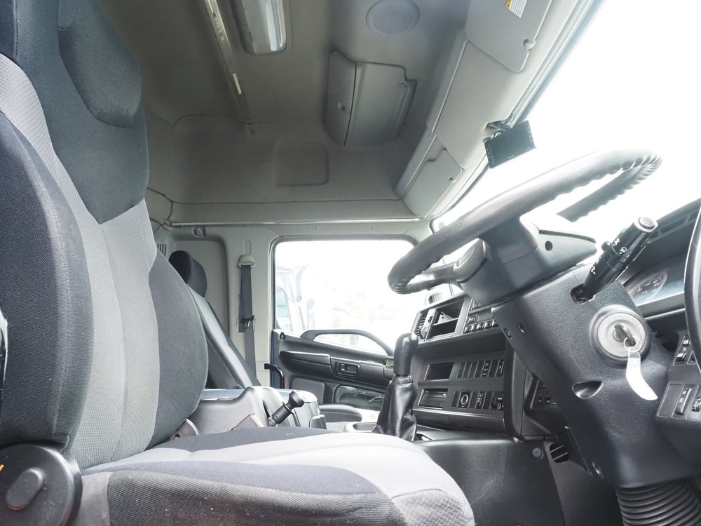 日野 プロフィア ウイング車 大型 QKG-FW1EXBG 年式 H26[写真31]