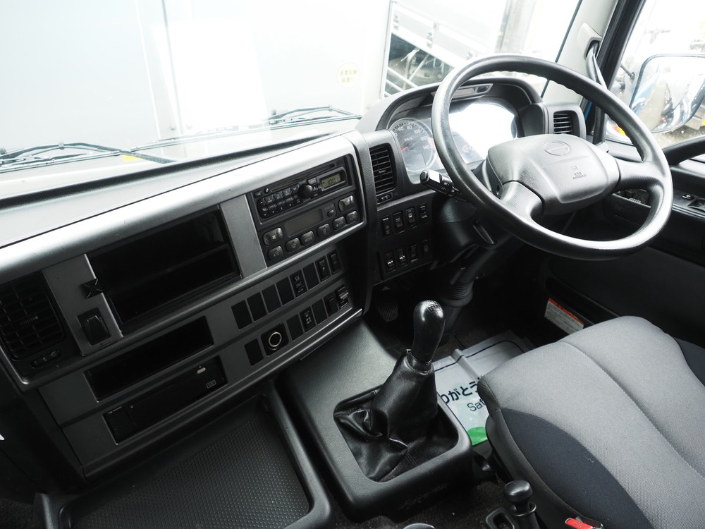 日野 プロフィア ウイング車 大型 QKG-FW1EXBG 年式 H26[写真33]