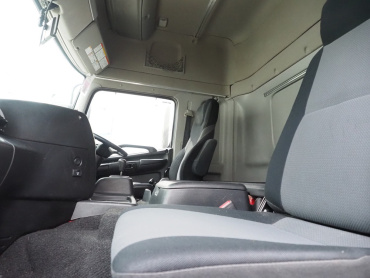 日野 プロフィア ウイング車 大型 QKG-FW1EXBJ 年式 H26[写真37]