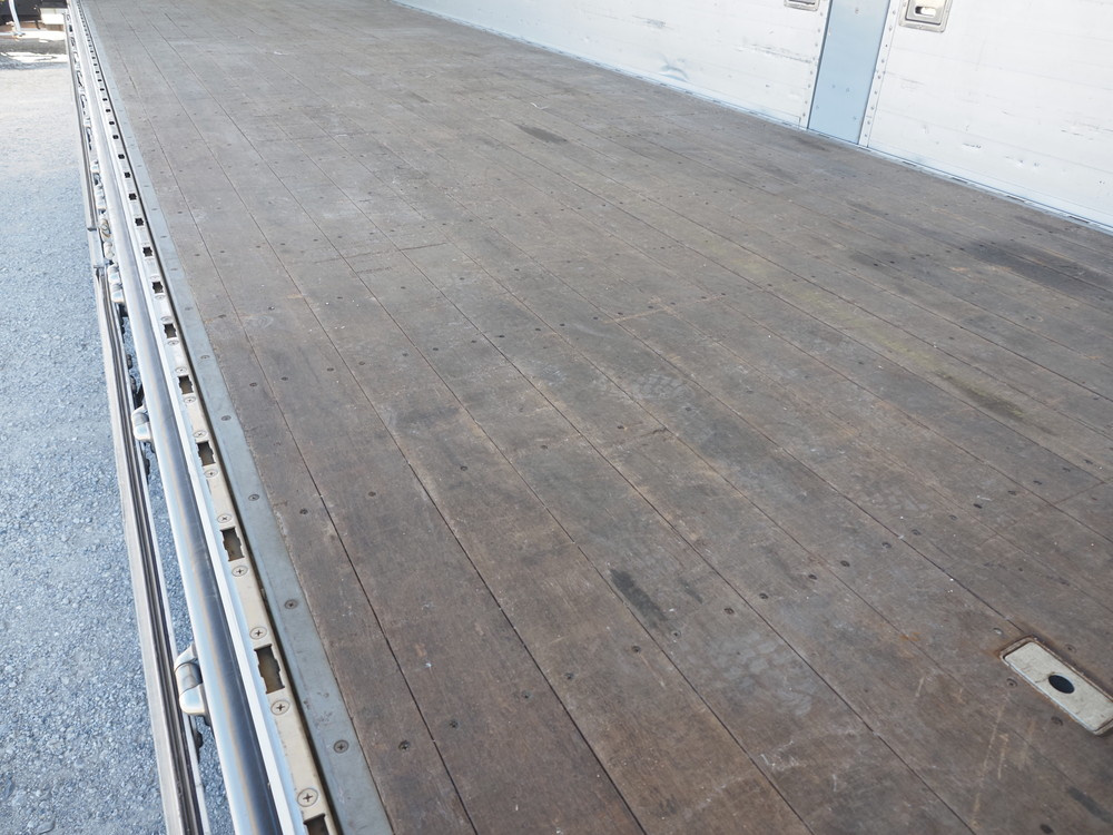 いすゞ ギガ 冷凍ウイング 大型 QKG-CYL77A 年式 H26[写真26]