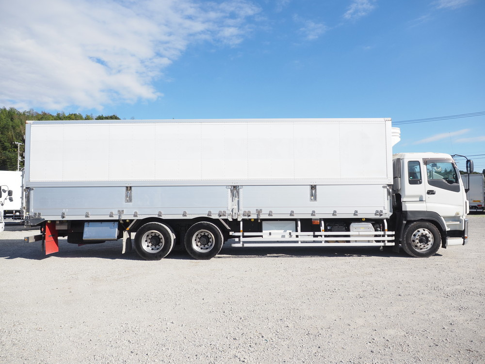 いすゞ ギガ 冷凍ウイング 大型 QKG-CYL77A 年式 H26[写真09]