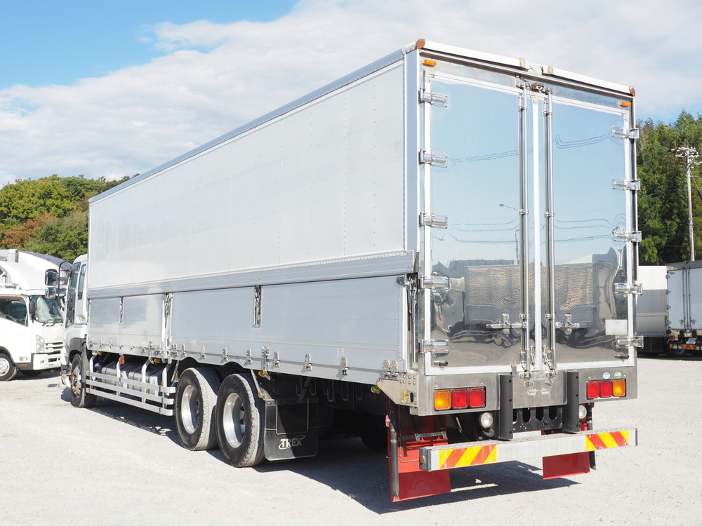 いすゞ ギガ 冷凍ウイング 大型 QKG-CYL77A 年式 H26[写真07]