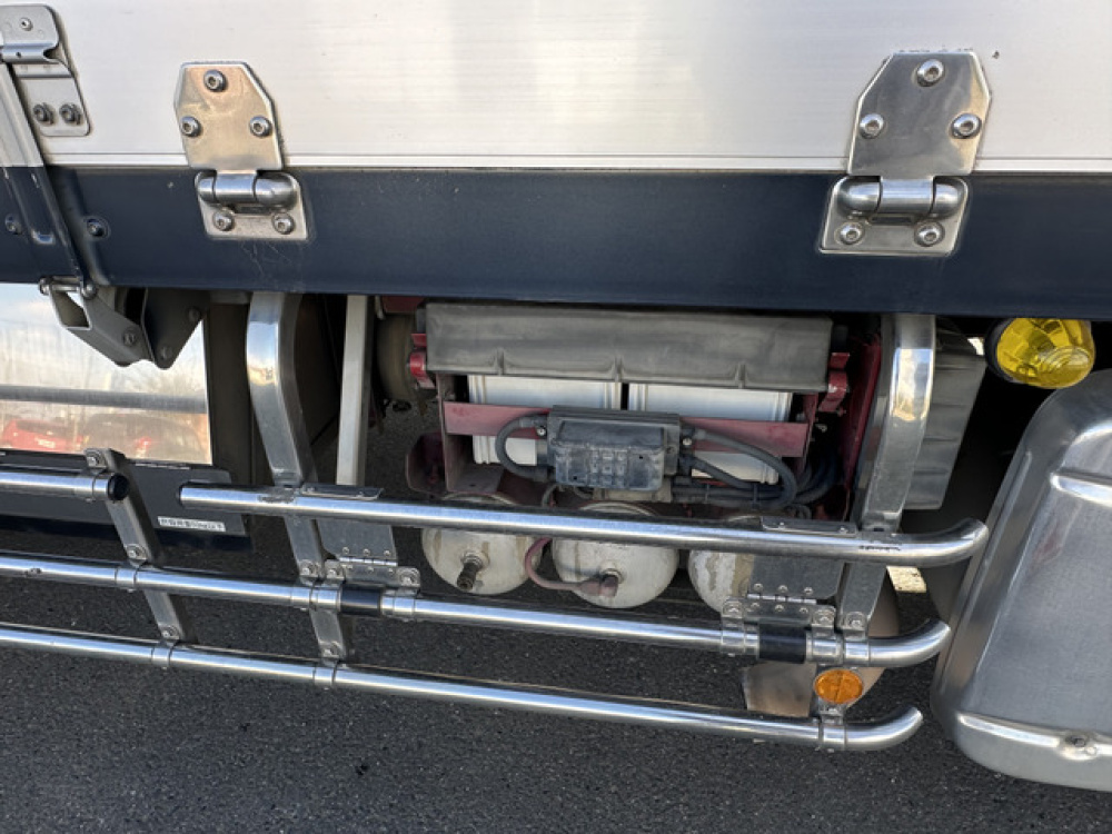 UDトラックス クオン ウイング車 大型 QKG-CG5ZA 年式 H25[写真38]