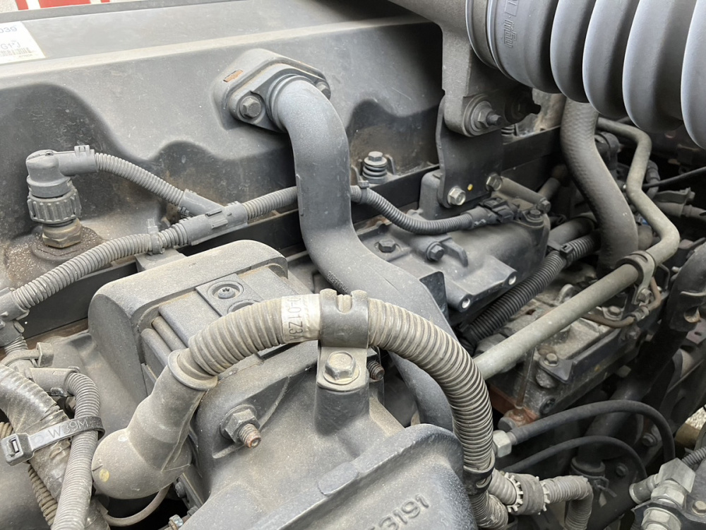 UDトラックス クオン ウイング車 大型 QKG-CG5ZA 年式 H25[写真43]