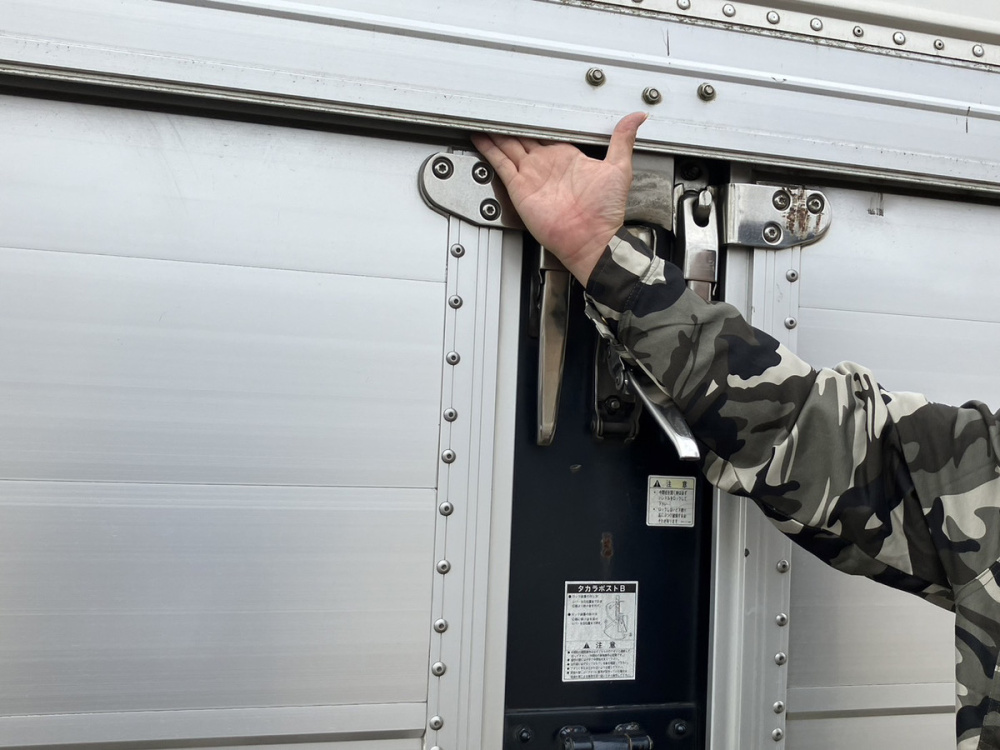 UDトラックス クオン ウイング車 大型 QKG-CG5ZA 年式 H25[写真08]