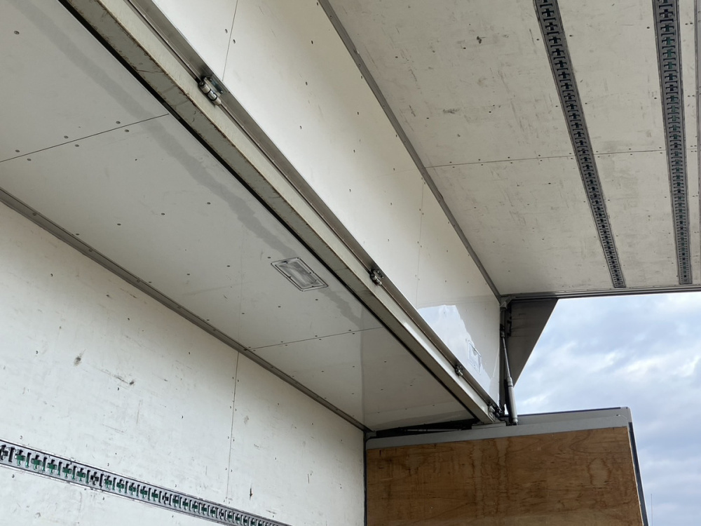 UDトラックス クオン ウイング車 大型 QKG-CG5ZA 年式 H25[写真17]