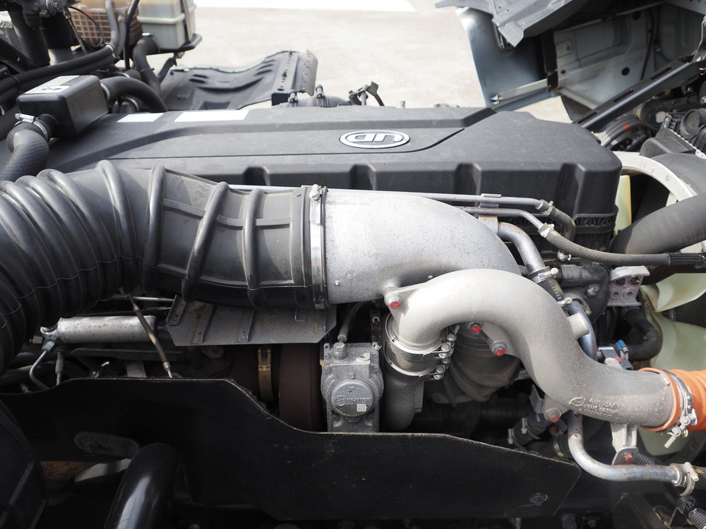 UDトラックス  トラクタ 大型 2PG-GK5AAB 年式 R2[写真42]