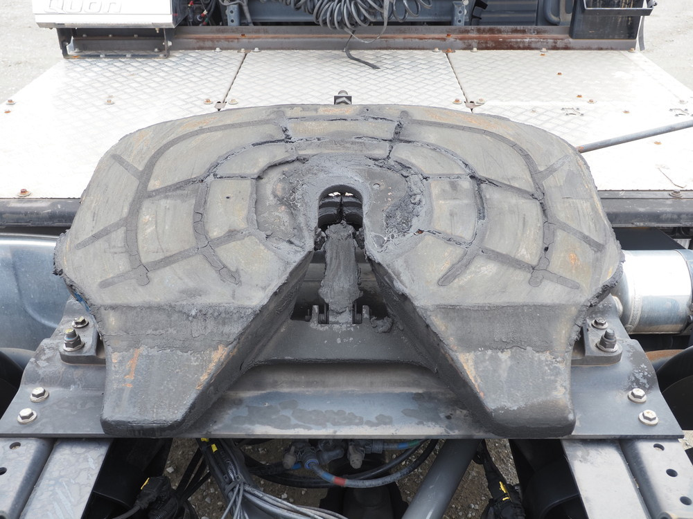 UDトラックス  トラクタ 大型 2PG-GK5AAB 年式 R2[写真14]