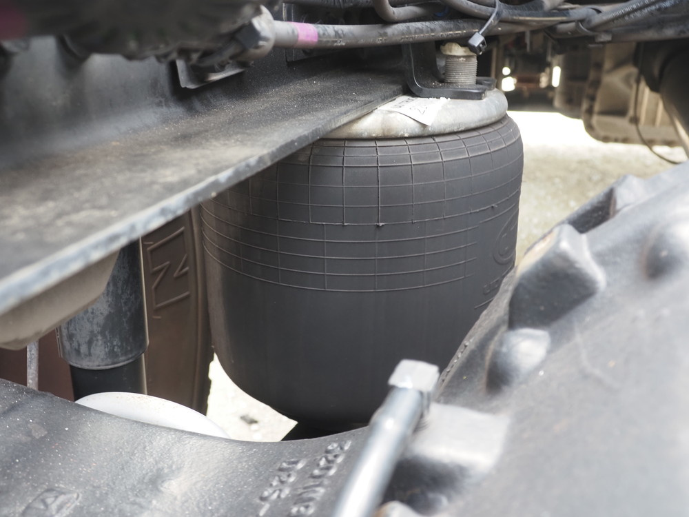 UDトラックス  トラクタ 大型 2PG-GK5AAB 年式 R2[写真35]