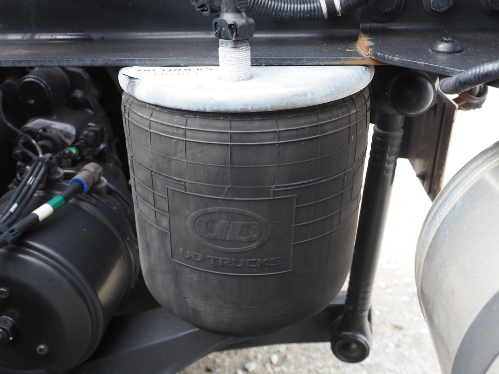 UDトラックス  トラクタ 大型 2PG-GK5AAB 年式 R2[写真34]