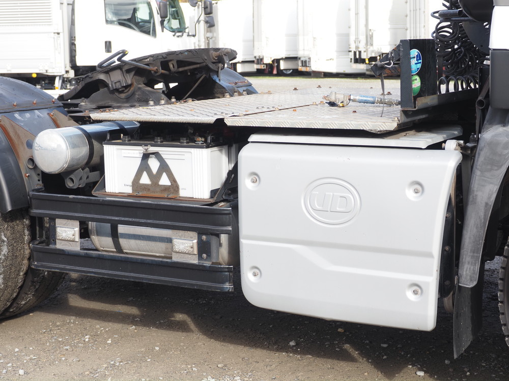 UDトラックス  トラクタ 大型 2PG-GK5AAB 年式 R2[写真10]