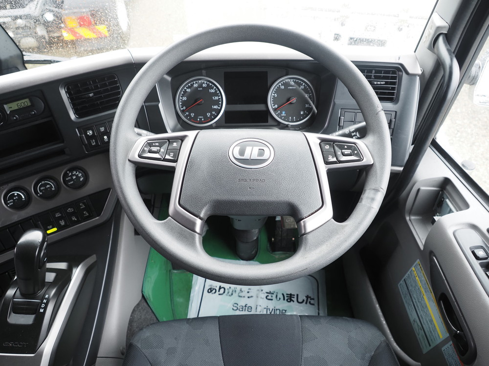 UDトラックス  トラクタ 大型 2PG-GK5AAB 年式 R2[写真25]