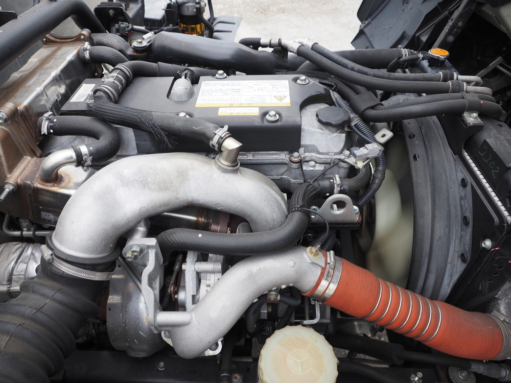 いすゞ フォワード バン車 中型 2RG-FRR90S1 年式 H30[写真36]