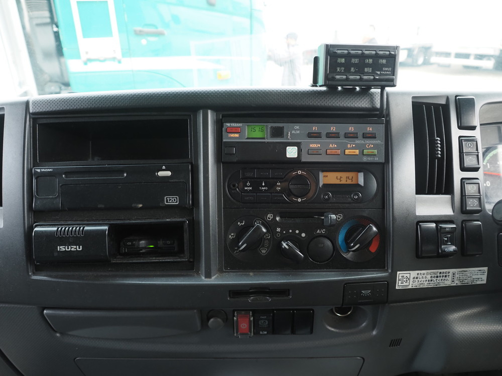 いすゞ フォワード バン車 中型 2RG-FRR90S1 年式 H30[写真26]