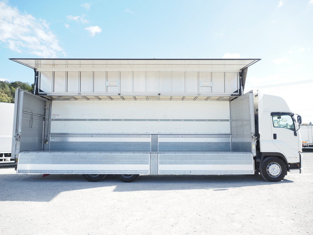 いすゞ ギガ ウイング車 大型 2PG-CYL77C 年式 R2[写真11]