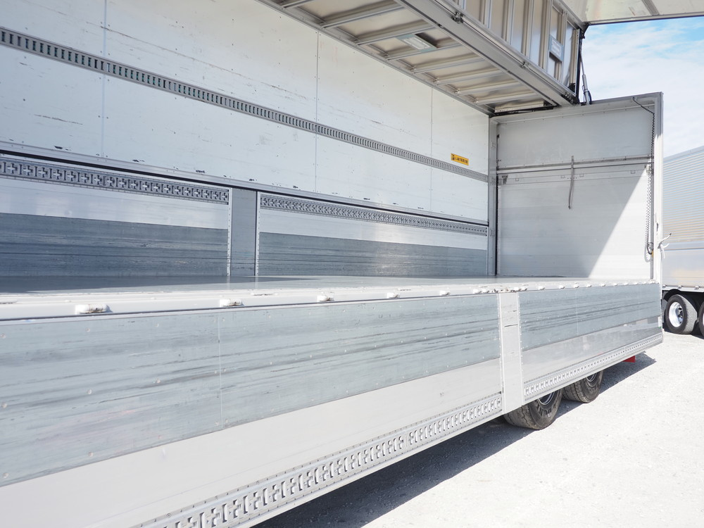 いすゞ ギガ ウイング車 大型 2PG-CYL77C 年式 R2[写真21]