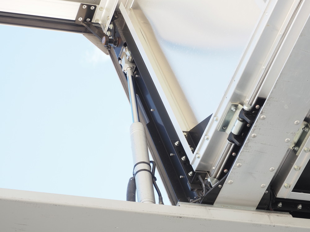 いすゞ ギガ ウイング車 大型 2PG-CYL77C 年式 R2[写真13]