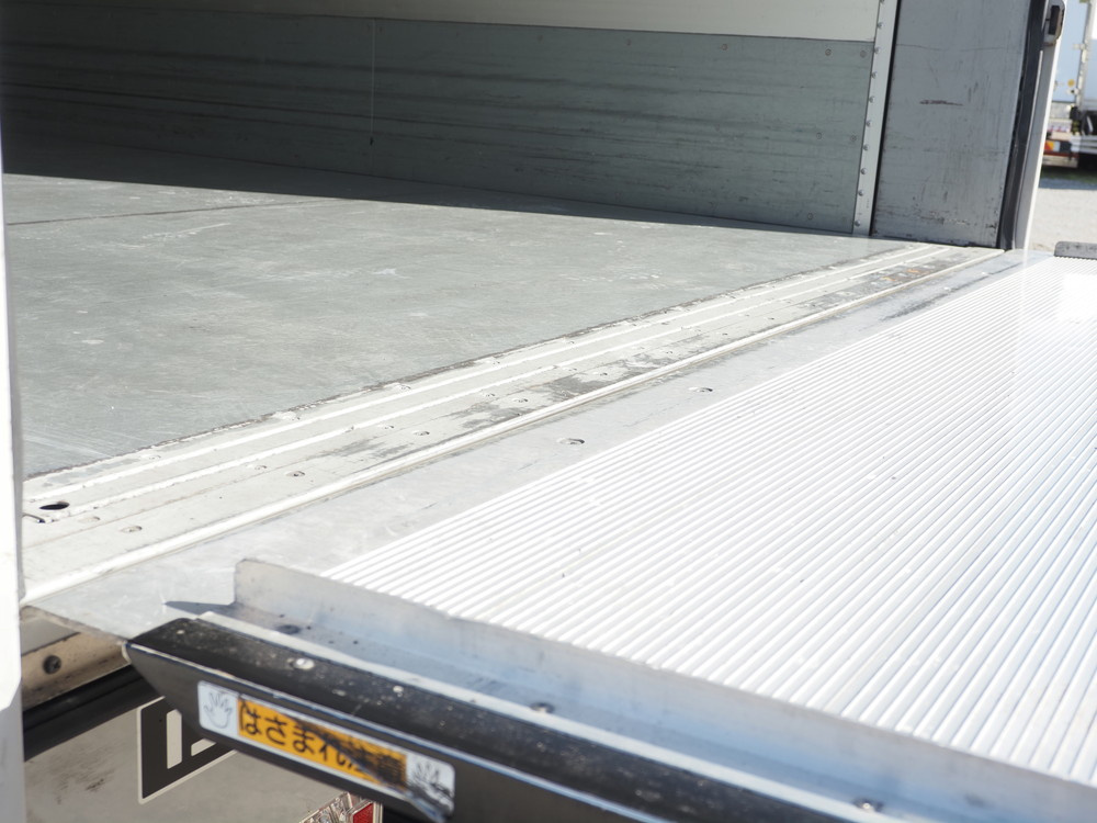 いすゞ ギガ ウイング車 大型 2PG-CYL77C 年式 R2[写真31]