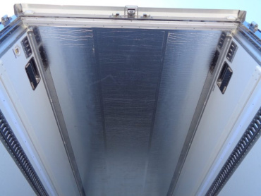 日野 レンジャー 冷凍バン 中増t 2KG-GD2ABA 年式 R3 [写真08]