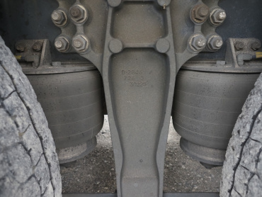 いすゞ ギガ 冷凍バン 大型 QKG-CYL77A 年式 H25[写真34]