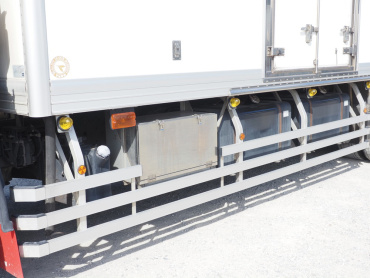 いすゞ ギガ 冷凍バン 大型 QKG-CYL77A 年式 H25[写真12]