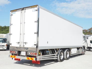 いすゞ ギガ 冷凍バン 大型 QKG-CYL77A 年式 H25[写真04]