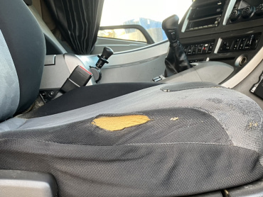 UDトラックス クオン ウイング車 大型 QKG-CG5ZA 年式 H25 [写真33]