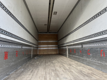 UDトラックス クオン ウイング車 大型 QKG-CG5ZA 年式 H25 [写真24]