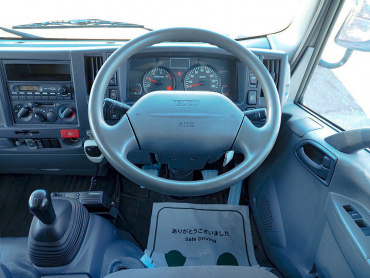 いすゞ エルフ バン車 小型 TKG-NMR85AN 年式 H25[写真18]