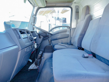 いすゞ エルフ バン車 小型 TKG-NMR85AN 年式 H25[写真24]