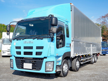 いすゞ ギガ ウイング車 大型 QKG-CYJ77A 年式 H27[写真01]