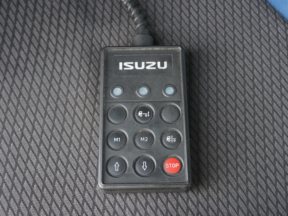 いすゞ ギガ ウイング車 大型 QKG-CYJ77B 年式 H29[写真41]