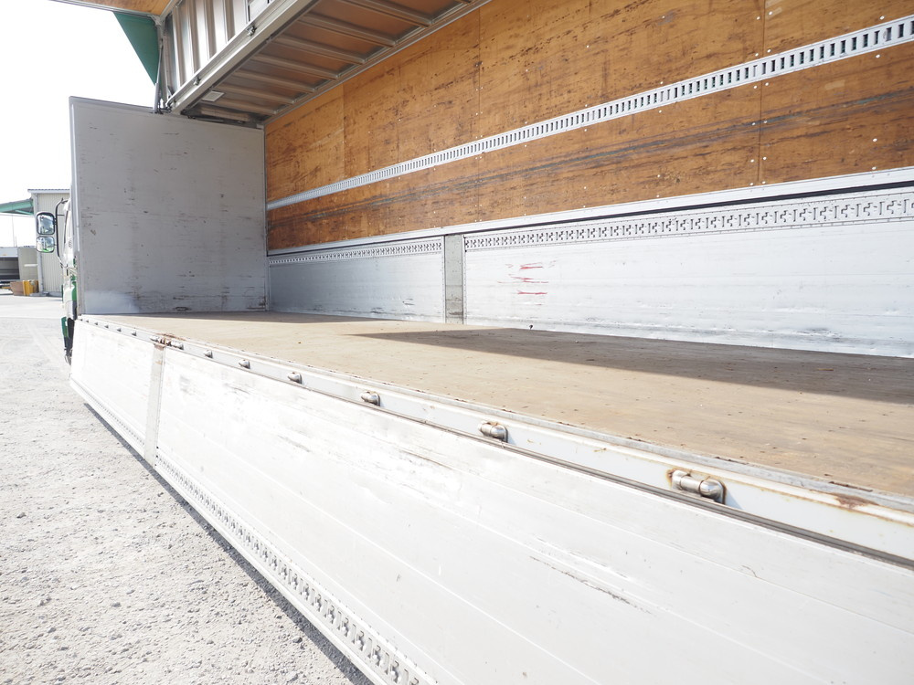 いすゞ ギガ ウイング車 大型 QKG-CYJ77A 年式 H27[写真21]