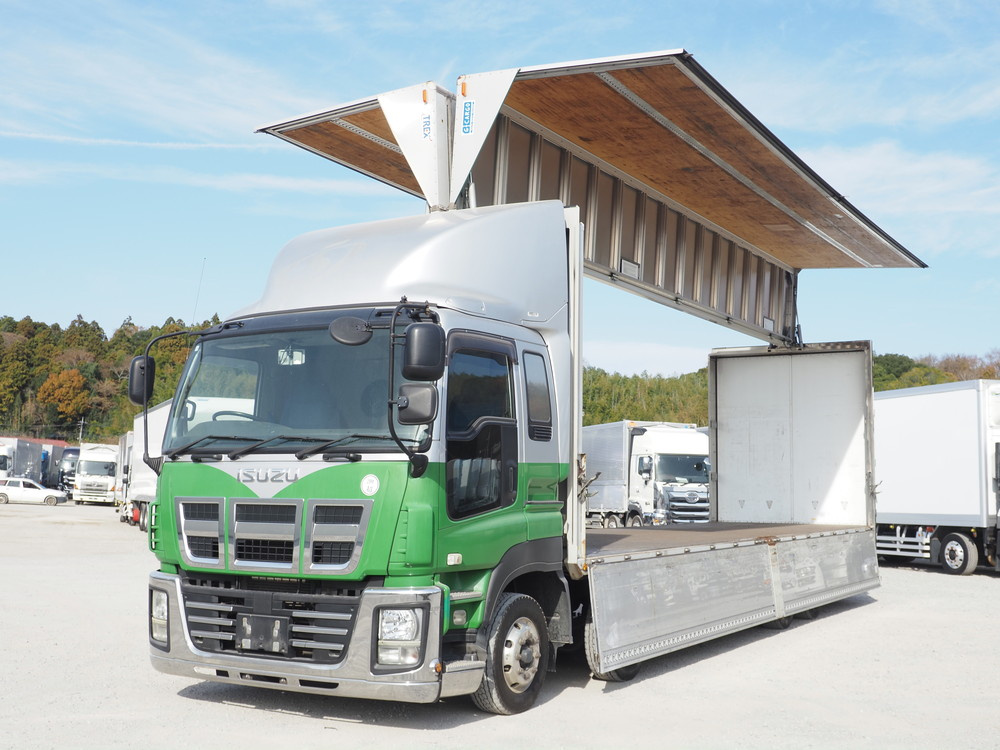 いすゞ ギガ ウイング車 大型 QKG-CYJ77A 年式 H27[写真03]