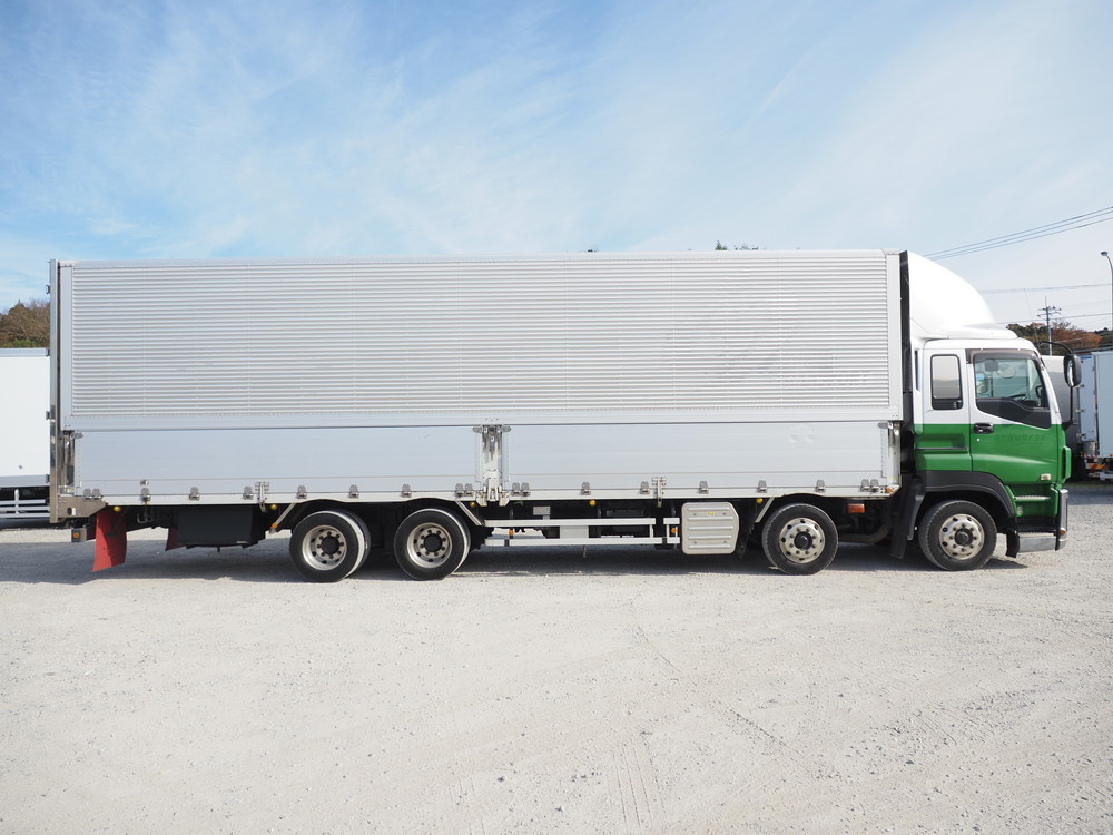 いすゞ ギガ ウイング車 大型 QKG-CYJ77A 年式 H27[写真10]