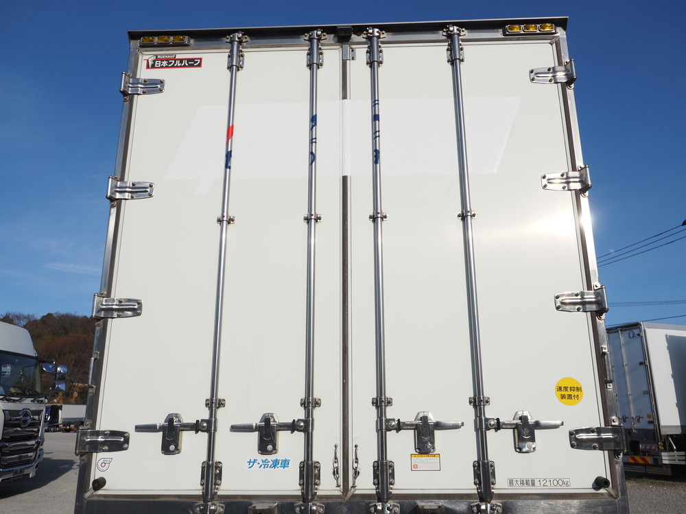 三菱ふそう スーパーグレート 冷凍バン 大型 BDG-FU54JZ 年式 H22[写真09]