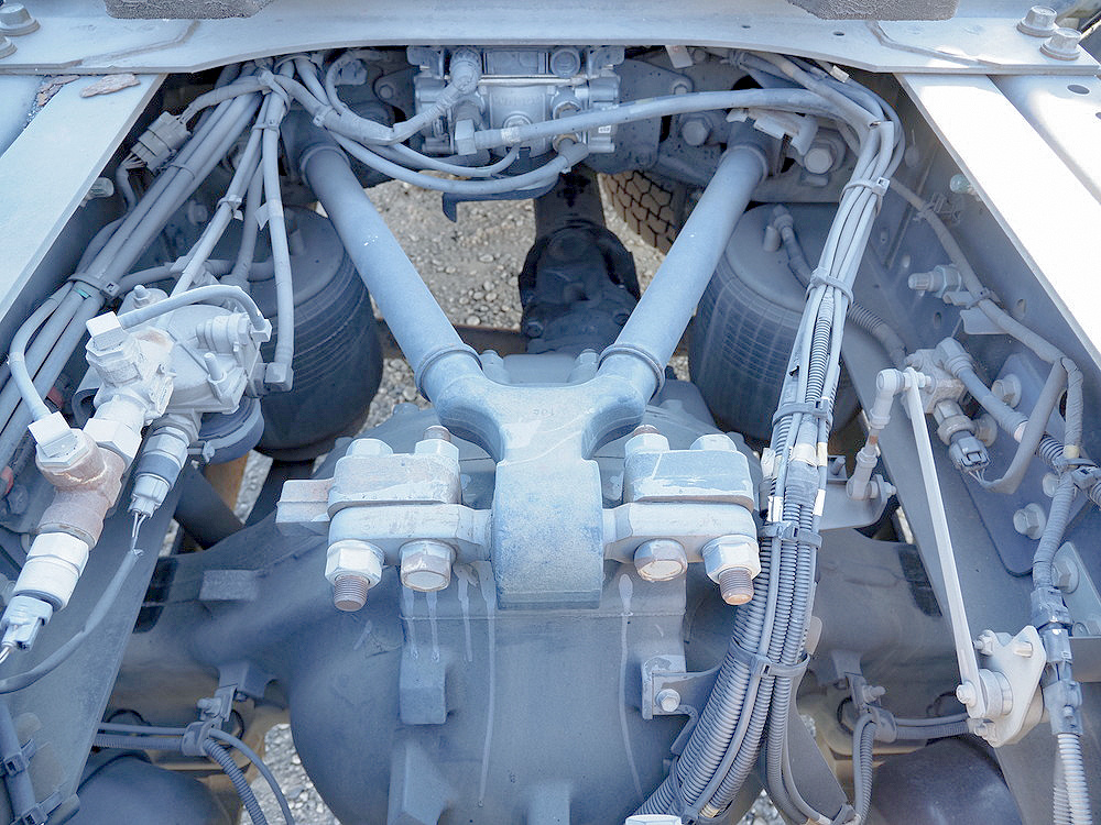 日野  トラクタ 大型 QPG-SH1EDDG 年式 H26[写真32]