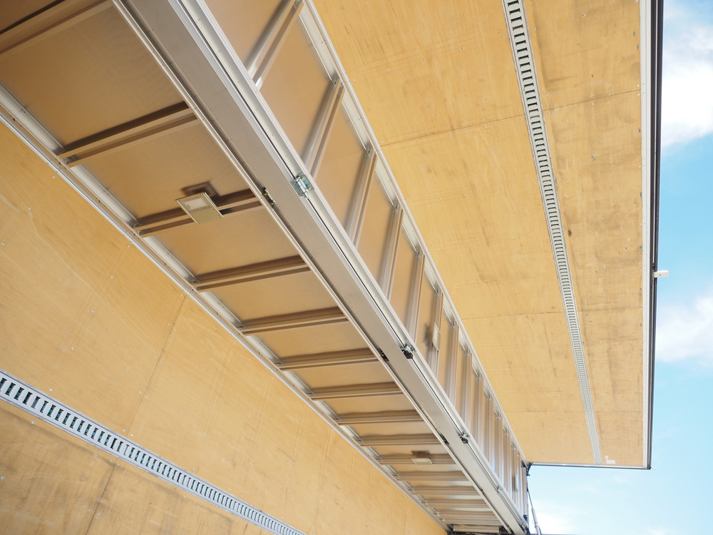 いすゞ ギガ ウイング車 大型 2PG-CYJ77C 年式 R4[写真21]