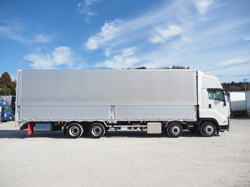 いすゞ ギガ ウイング車 大型 2PG-CYJ77C 年式 R4[写真08]