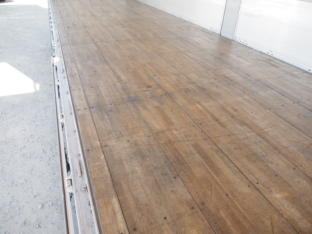 いすゞ ギガ ウイング車 大型 2PG-CYJ77C 年式 R4[写真23]