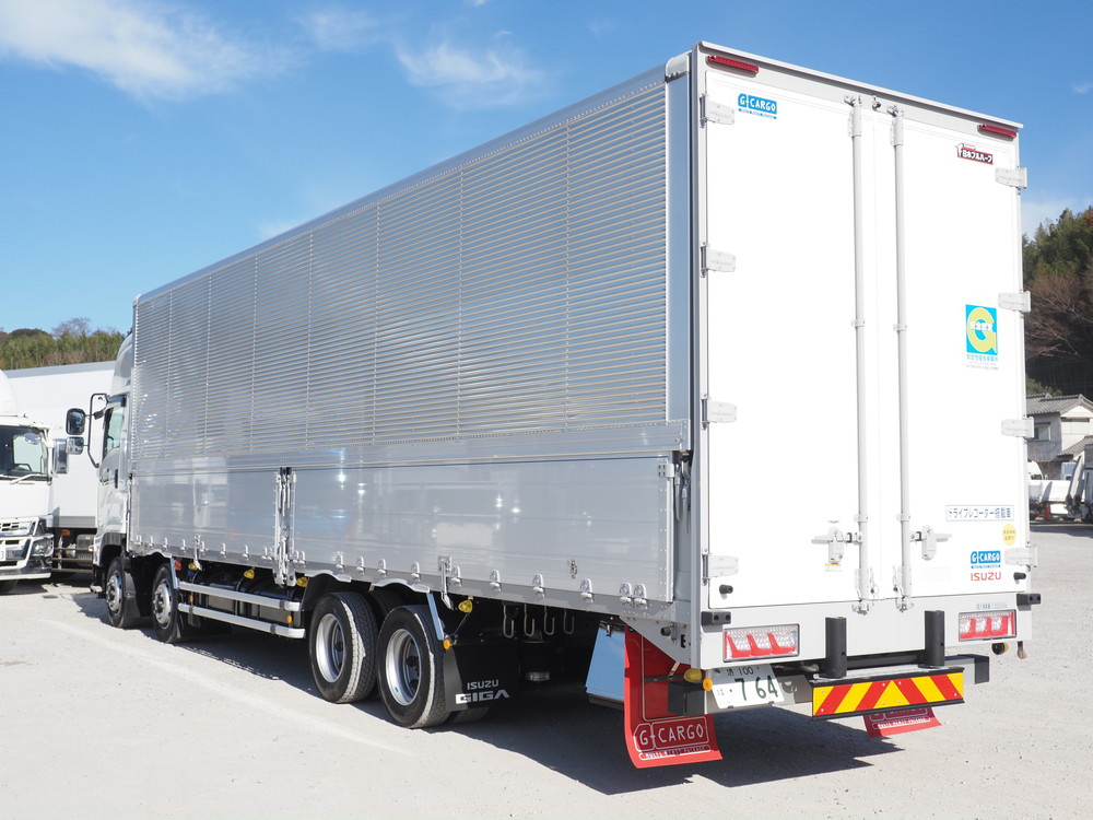 いすゞ ギガ ウイング車 大型 2PG-CYJ77C 年式 R4[写真07]