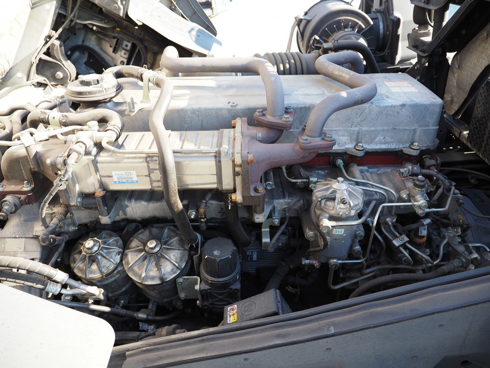 日野 プロフィア トラクタ 大型 QPG-SH1EDDG 年式 H27[写真37]