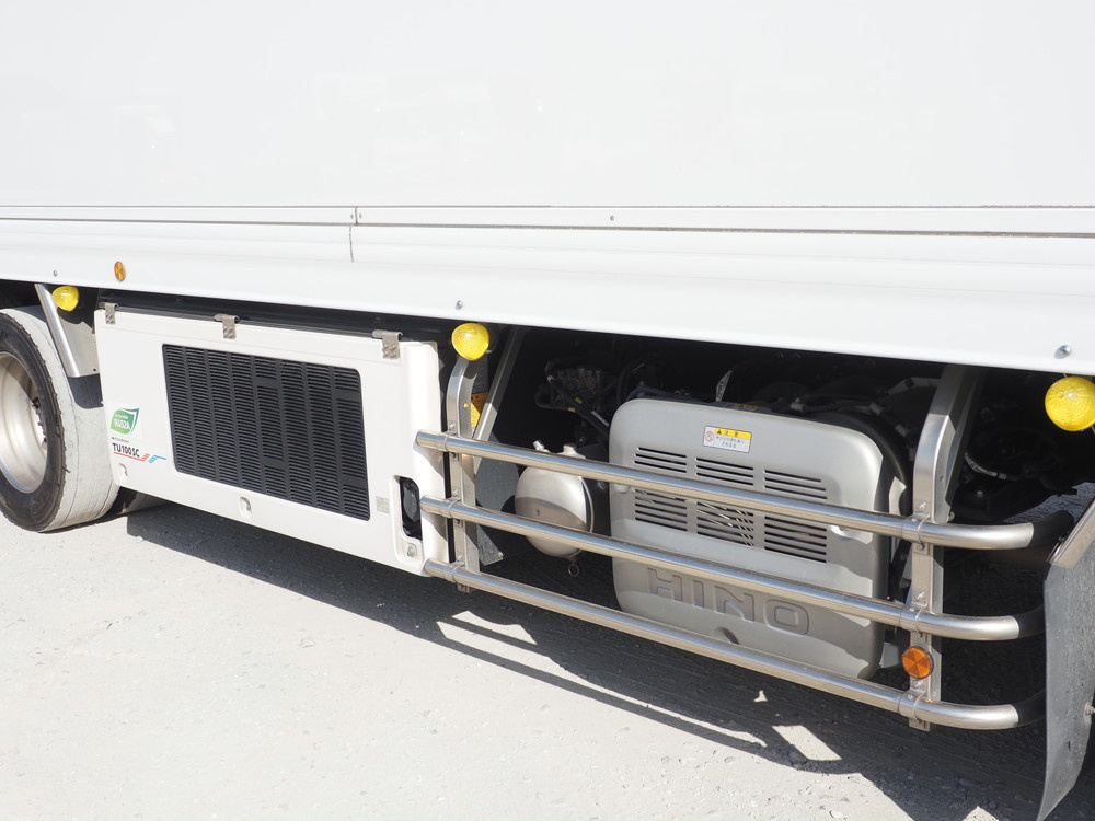 日野 プロフィア 冷凍バン 大型 2DG-FW1AHC 年式 R5[写真09]