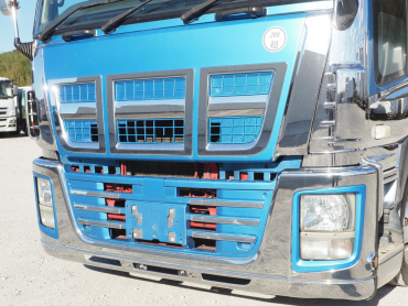 いすゞ ギガ 冷凍ウイング 大型 QKG-CYJ77A 年式 H26[写真08]