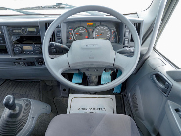 いすゞ フォワード 冷凍バン 中型 TKG-FRR90S2 年式 H28[写真23]