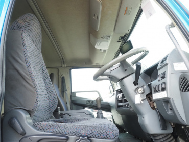 三菱ふそう ファイター 冷凍バン 中型 TKG-FK64F 年式 H27[写真26]