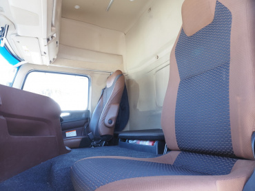 日野 プロフィア ウイング車 大型 2DG-FW1AHG 年式 H30[写真40]