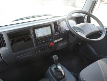 いすゞ エルフ バン車 小型 TRG-NPR85AN 年式 H29[写真21]