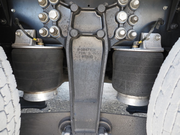 いすゞ ギガ ウイング車 大型 2PG-CYJ77C 年式 R4 [写真41]